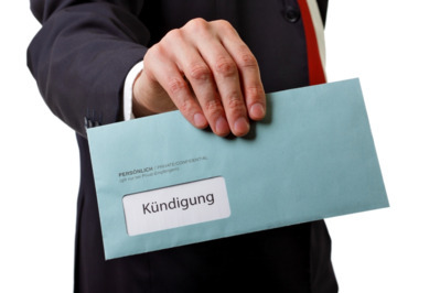 Kündigung und Entlassung: Dienstverhältnis beenden